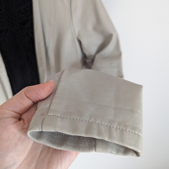 2 For $15 - Dynamite blazer - Picture 5 of 6